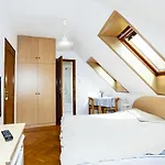 Bed & Breakfast Burg Eger