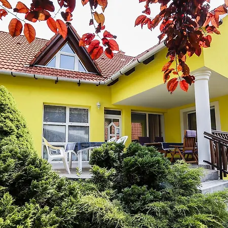 Burg Bed & Breakfast Eger